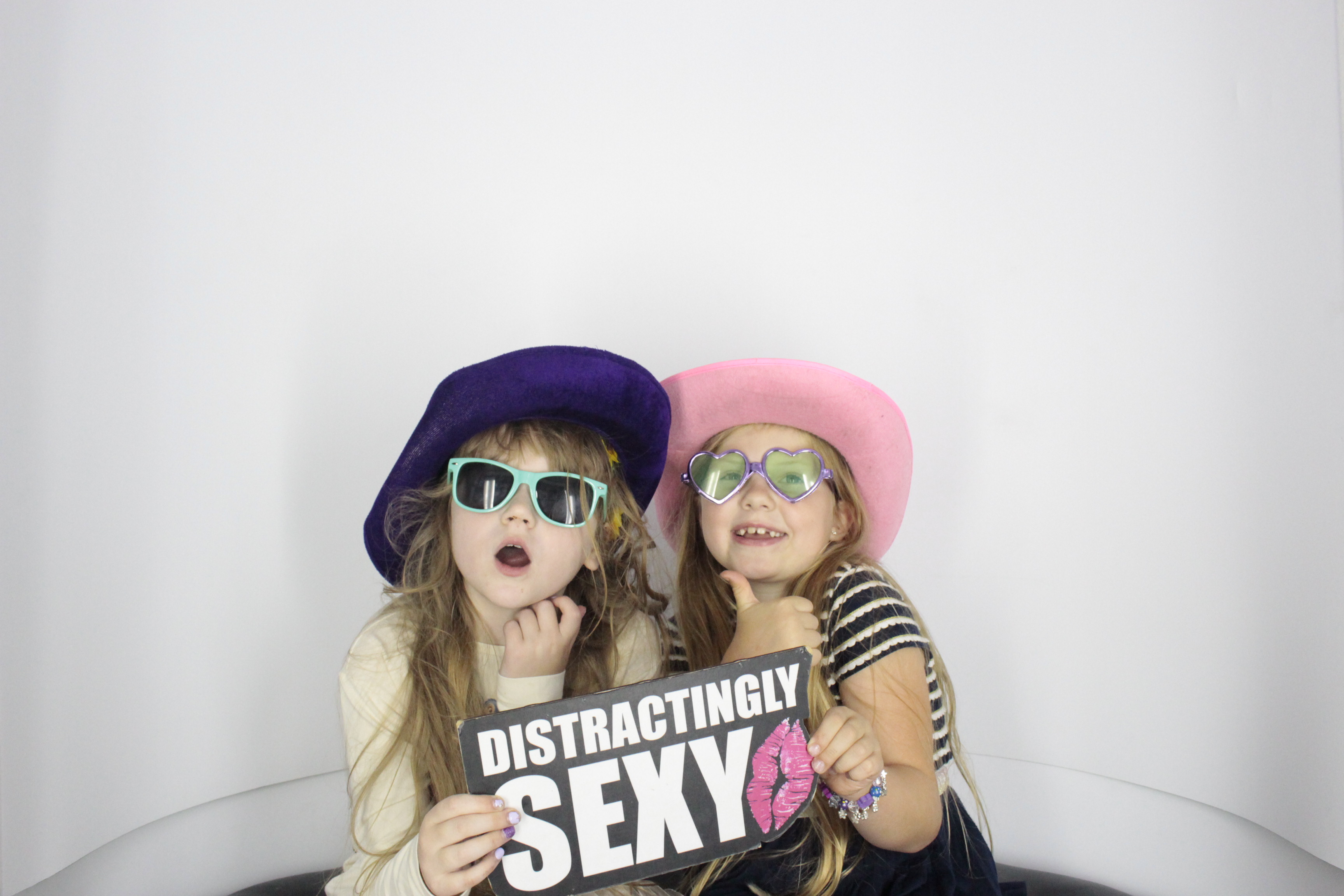 Nadine 40th Birthday  | View more photos from the event at gallery.myphotoboothexperience.co.uk/u/MyPhotoBoothExperienceLtd/Nadine-40th-Birthday